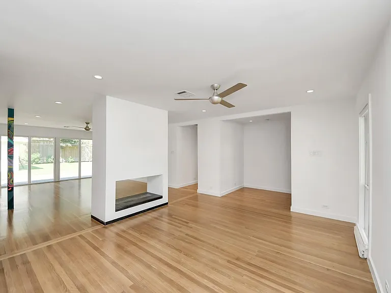 7610 Highmeadow Dr — Photo 16