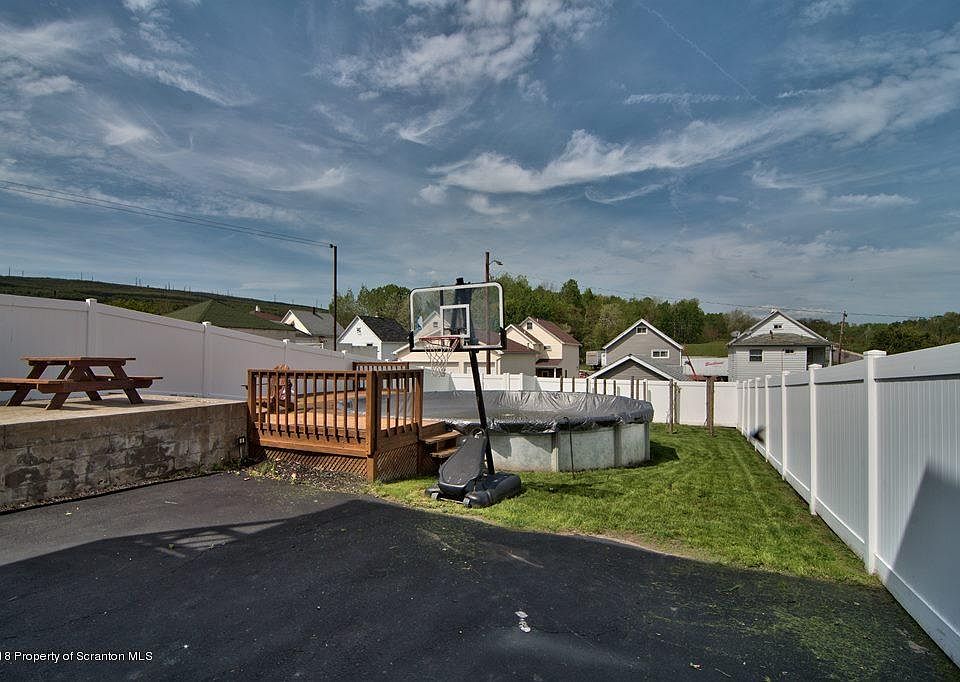 2108 Farr St, Scranton, PA 18504 Zillow