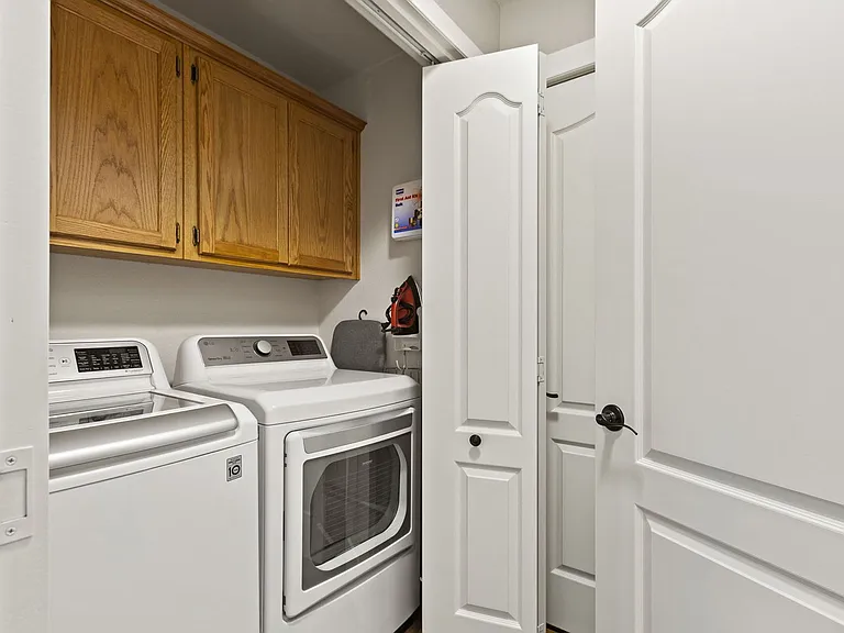 753 SE Boysen Ln — Photo 23