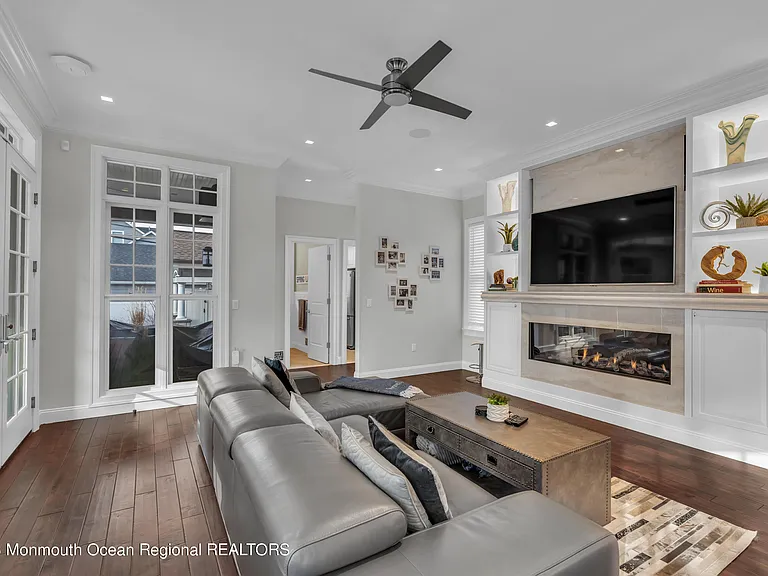 502 Brighton Ave — Photo 21