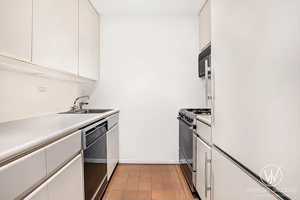 Rented by Compass | media 3