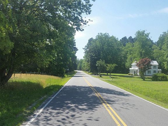4th image of 4643 New Point Comfort Hwy