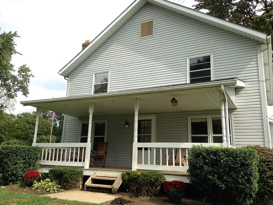 2nd image of 13822 Market Ave N