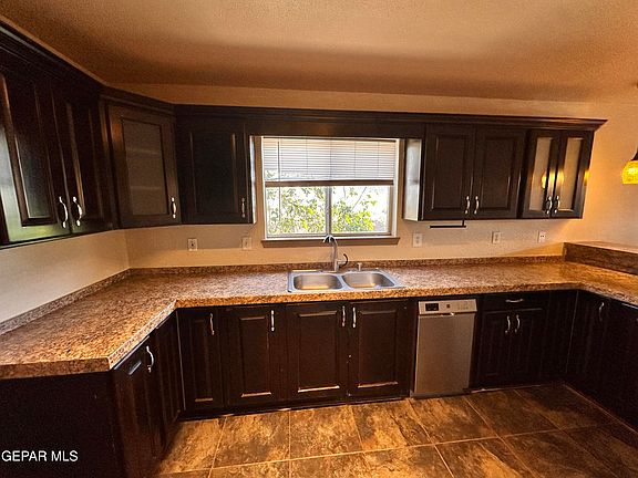 5th image of 3912 Tierra Isla Way