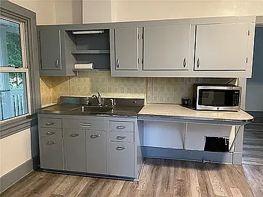 5865 Madison Ave #1 — Photo 2