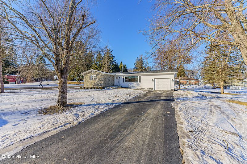 2nd image of 24 Reichard Lane