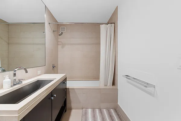 Rented by Douglas Elliman | media 22