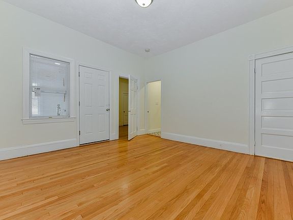 5th image of 458 E 7th St APT 1