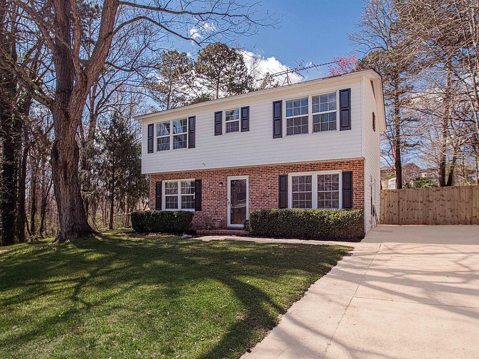 1st image of 206 Chuckwood Dr