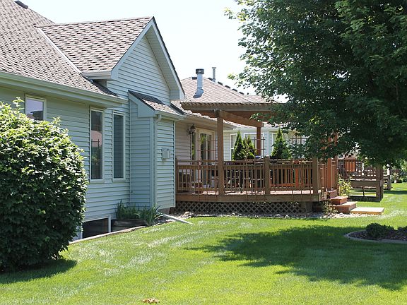 4th image of 9956 S. 171st Street