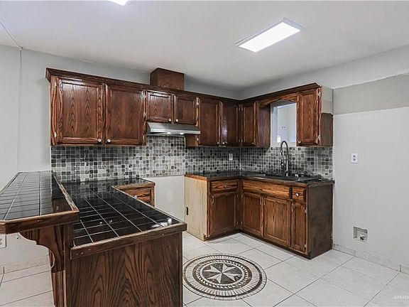 5th image of 1809 Wayne Dr