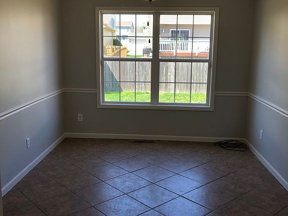 Office / Dining room 