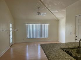 4058 NW 87th Ave