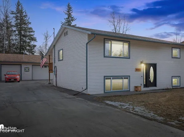 10231 Caribou St, Eagle River, AK 99577