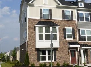 325 Cross Creek Dr, Cranberry Township, PA 16066