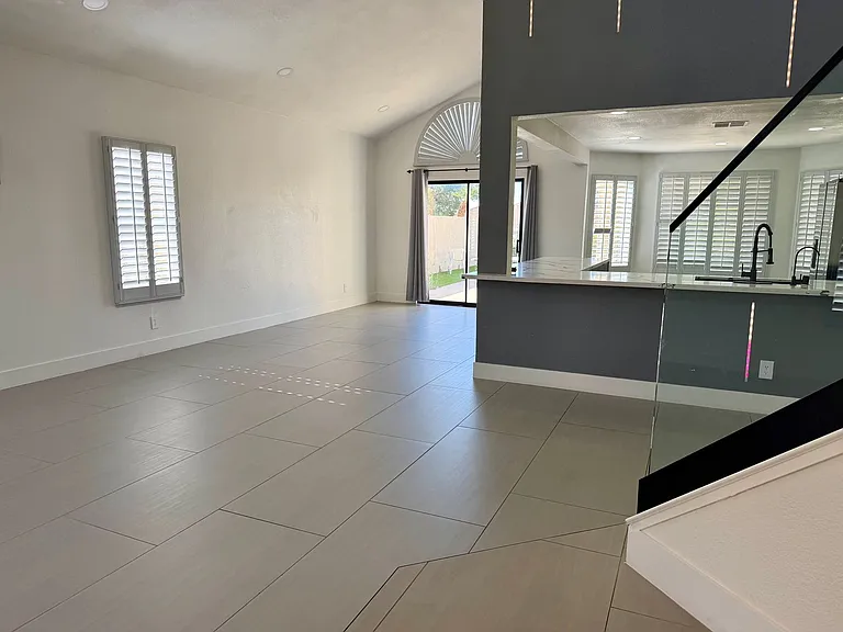 9713 Horizon Hills Dr — Photo 3