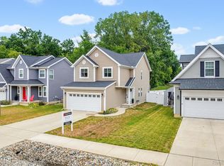 545 S Winding Dr, Waterford, MI 48328