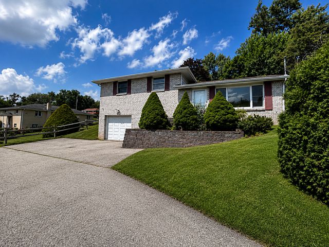 1st image of 12407 Maple Ln