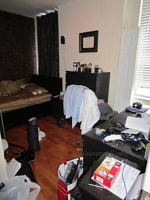 Rented by Universal Realty Group | media 5
