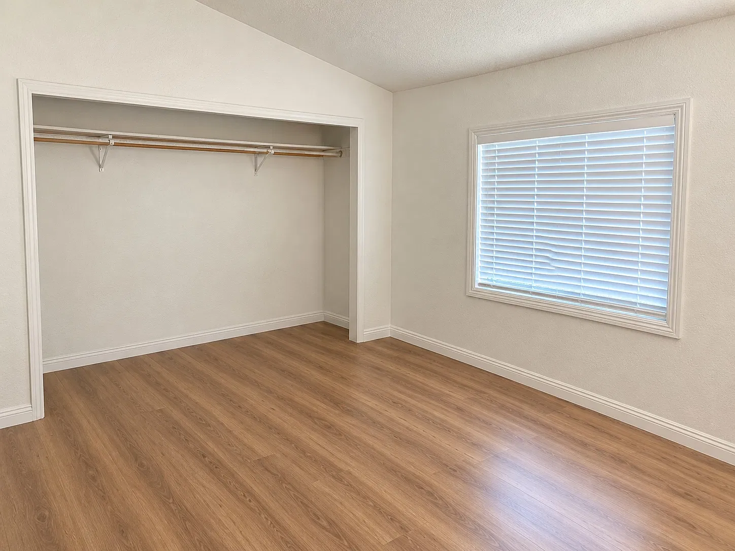 3 bed, 1344 sqft, $850 — Photo 3