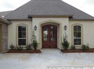 18623 Old Maplewood Dr, Prairieville, LA 70769