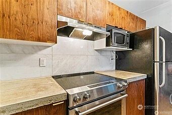 4th image of 15415 W 35th Avenue W #A306