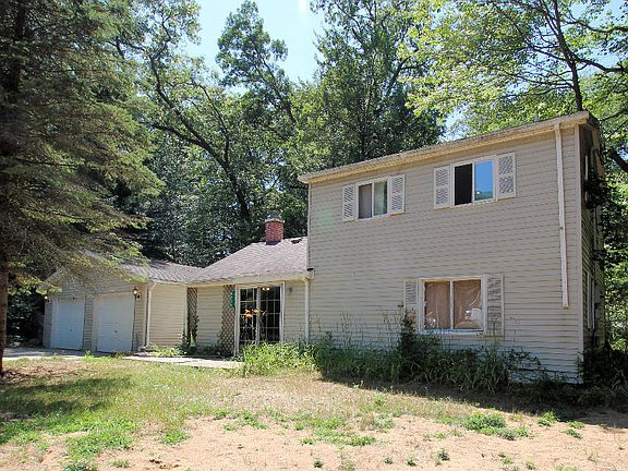 3rd image of 8901 S Vista Dr