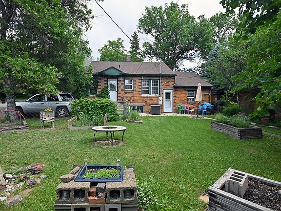 2nd image of 43 N Elk St