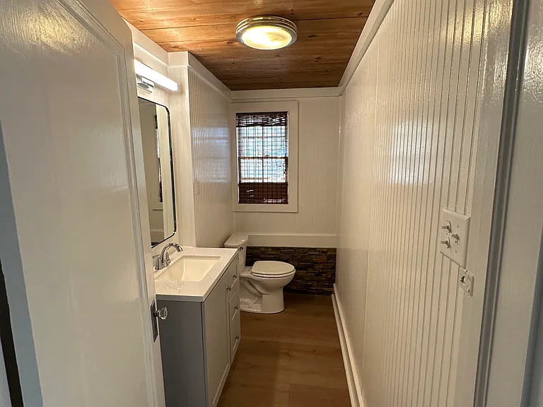 6423 S Claiborne Ave — Photo 13