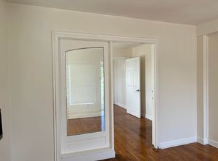 285 Warrenton Rd, Fredericksburg, VA 22405