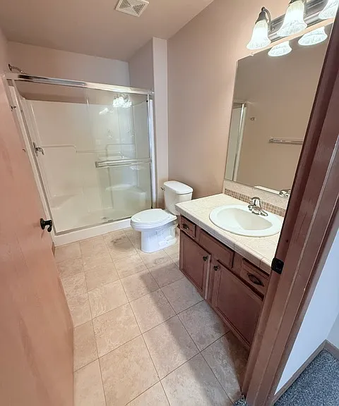 518 NE 85th Cir — Photo 28