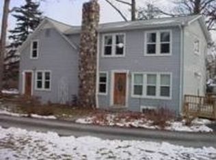 764 Bloomer Rd, Rochester Hills, MI 48307