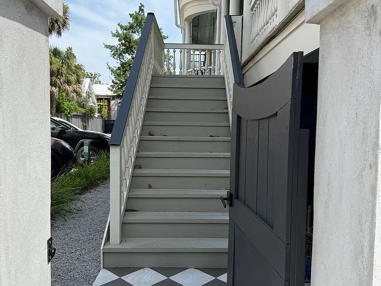 38 Bull St #D — Photo 3