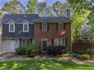 1307 Minhinette Dr, Roswell, GA 30075
