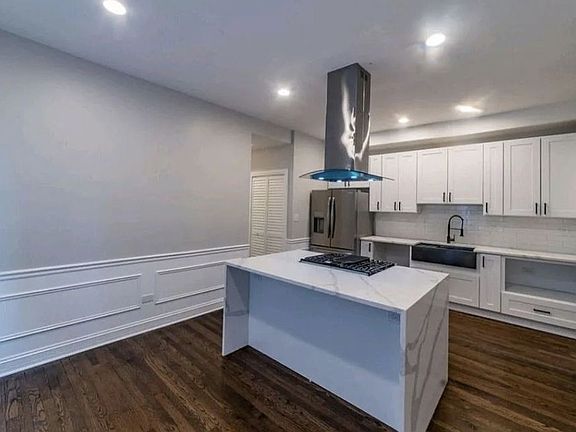 3rd image of 5828 S Michigan Ave Unit 2