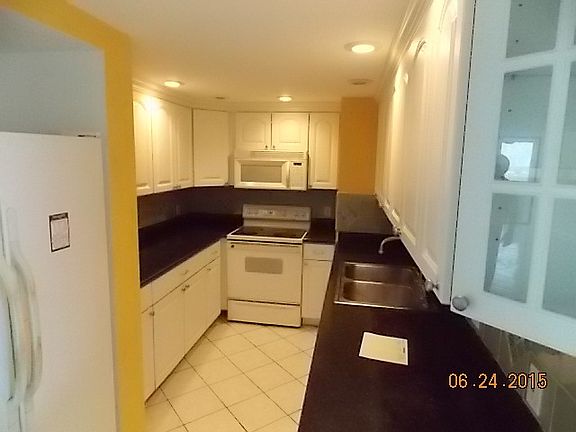 4th image of 5600 N Flagler Dr APT 808