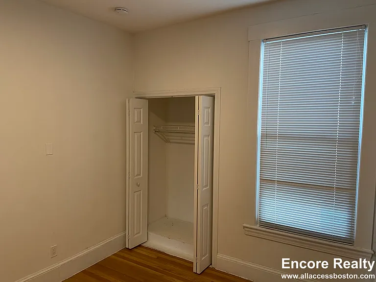 48 Newton St #2 — Photo 25