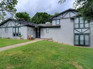 302 S Rusk St, Weatherford, TX 76086