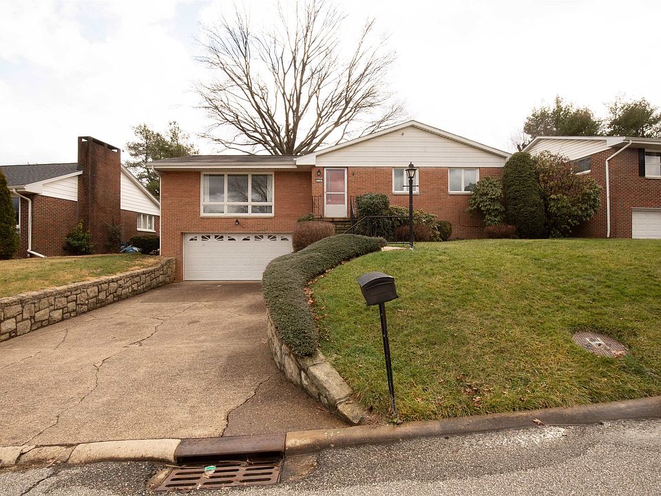 1st image of 116 Elwood Ave