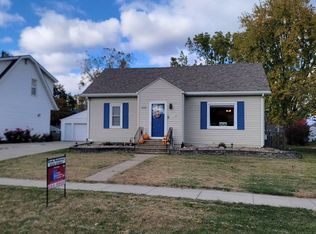 835 Walnut St, Waukee, IA 50263