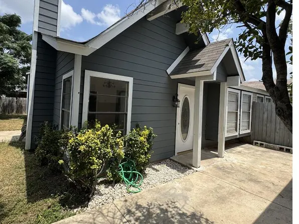 9611 SIMPLICITY DR, San Antonio, TX 78245