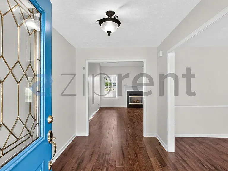 720 Rock Springs Rd — Photo 16
