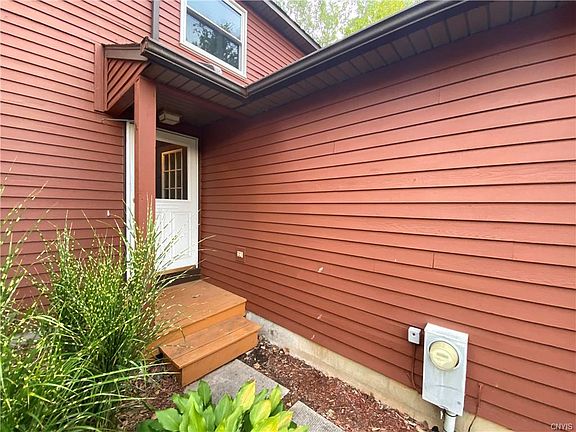 2nd image of 6096 Bethlehem Ln