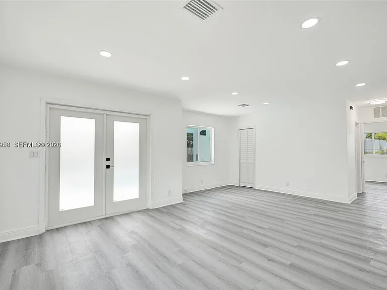 2343 NW 28th St #1 — Photo 2