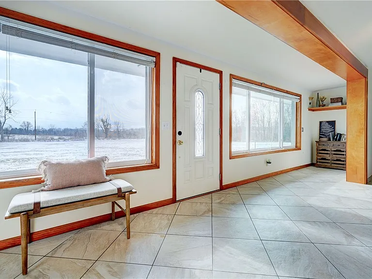 2654 Whalen Rd — Photo 10
