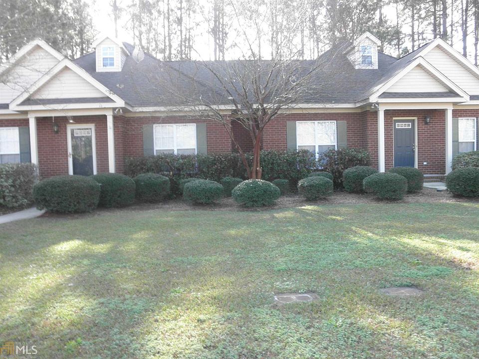 1st image of 1114A Southbend Dr