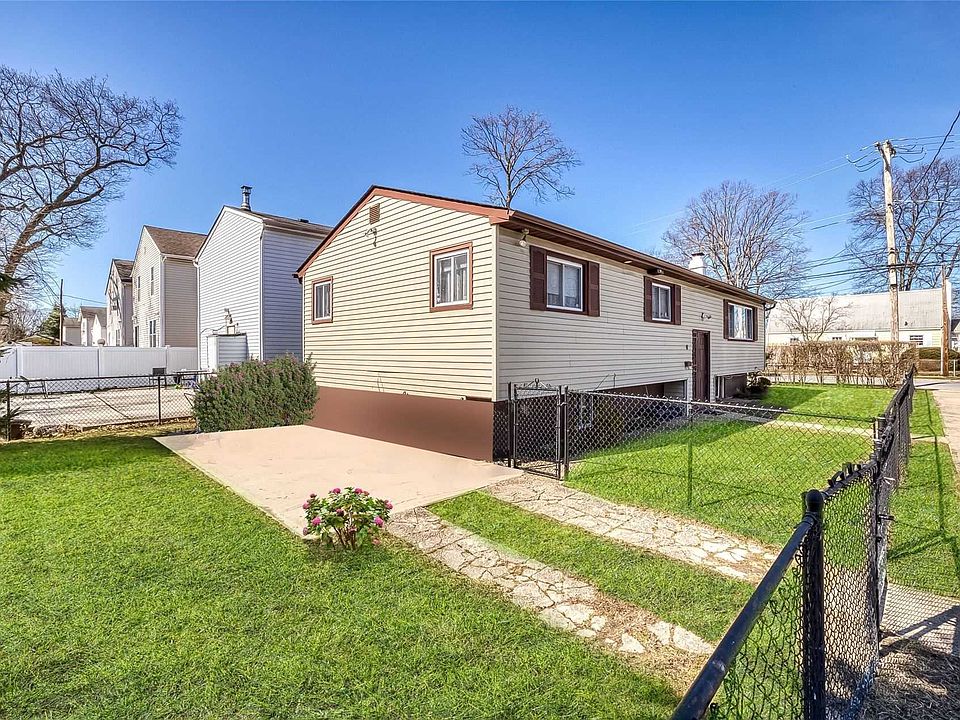 1st image of 9 Sheridan Pl