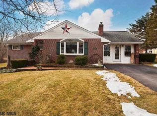190 Mack Ave, Pleasant Gap, PA 16823