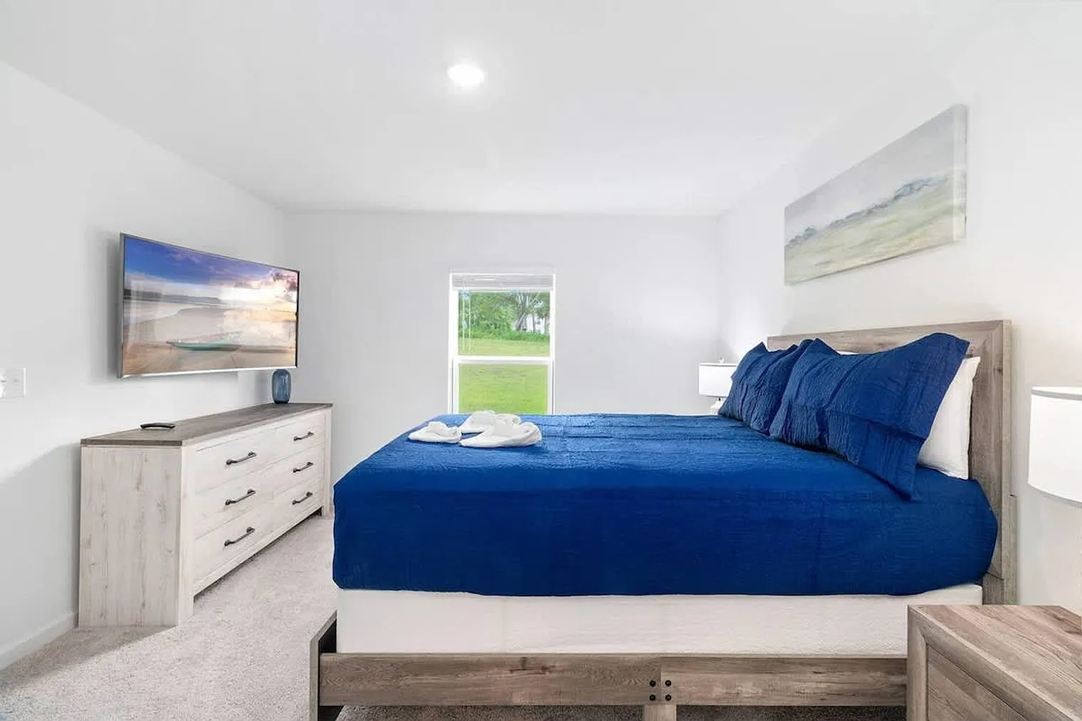 3 bed, 2.0 bath, 1474 sqft, $4,043 — Photo 4