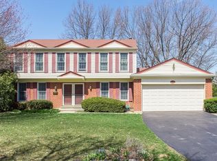 130 E Granville Ave, Roselle, IL 60172